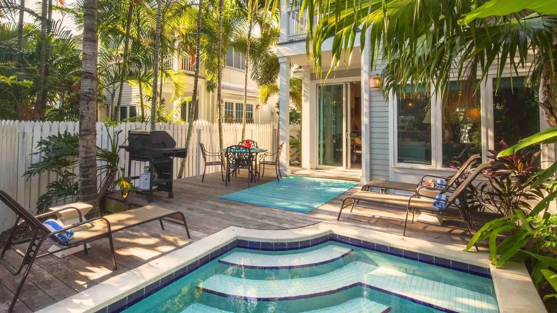 The Ibis & The Crane By Last Key Realty Key West